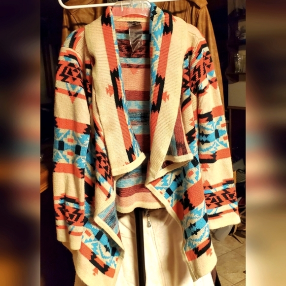 Warm Funky Sweater - Picture 1 of 5